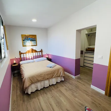 Rosales Y Jardin Apartmán *