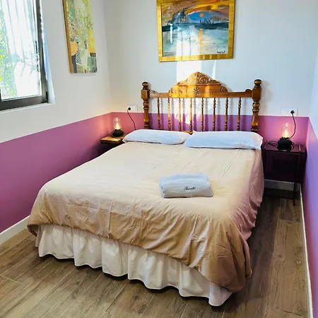 Rosales Y Jardin Apartmán *